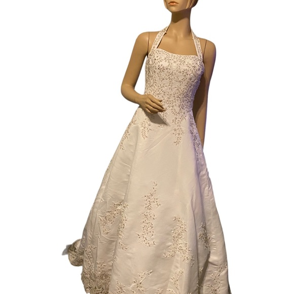 NWT Davids Bridal Michaelangelo White Halter A-Line Gown Beaded Lace Dress - Picture 6 of 11